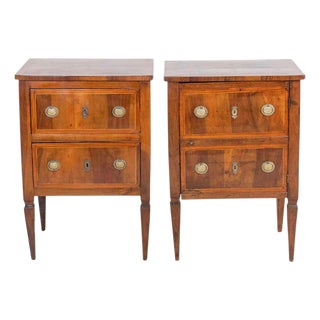Pair of 18th Century Tuscan Louis XVI Bedside Tables For Sale
