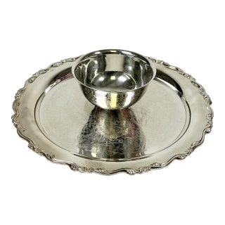 Mid-Century Hollywood Regency Traditional Baroque Oneida Silverplate Tray With Attached Dip Bowl For Sale