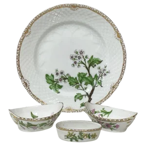 Flora Danica Porcelain Set by Bing & Grøndahl, Denmark, 1920s, Set of 4