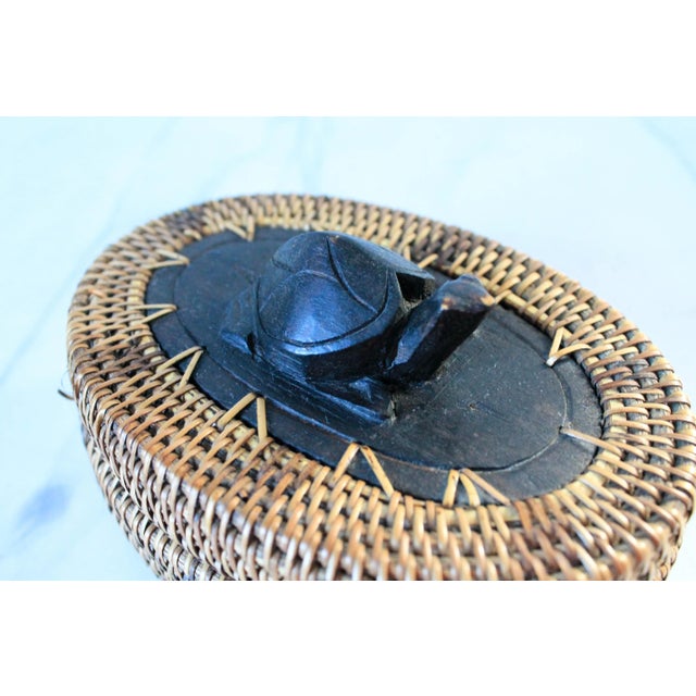 Vintage Wicker Woven Lidded Turtle Trinket Box For Sale In Milwaukee - Image 6 of 11