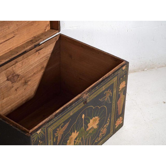 Antique Chinese Painted Trunk For Sale - Image 4 of 12