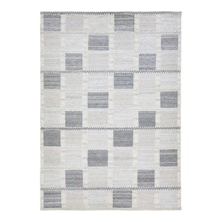 Room Size Modern Scandinavian Wool Rug Handmade With Geometric Pattern in Gray For Sale