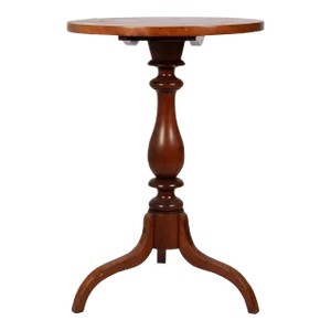 1940s American Maple Tilt Top Side Table
