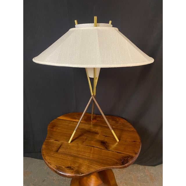 Mid-Century Modern 1950's Gerald Thurston Lightolier Tripod Lamp, Unmarked For Sale - Image 3 of 12
