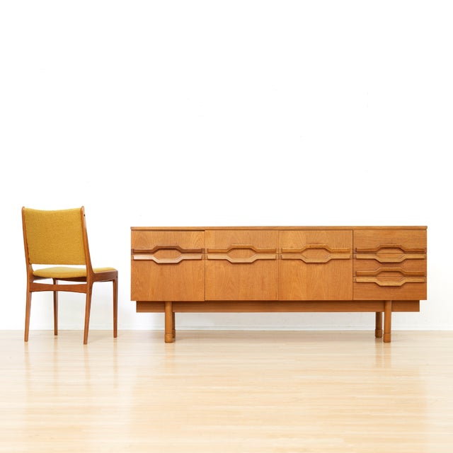 Mid Century Teak Credenza by Uniflex Furniture For Sale - Image 9 of 10