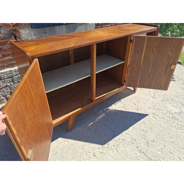 Modernist French Sideboard in Oak Chevron Pattern and Glass-Fronted, 1950s For Sale - Image 14 of 15