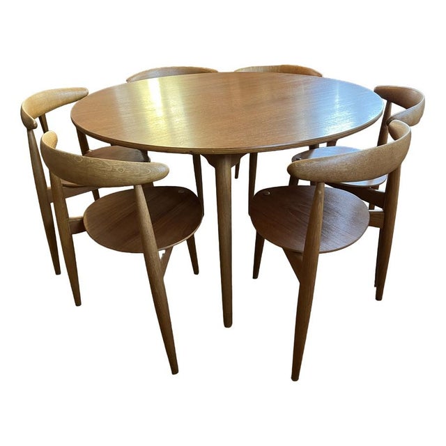 Wood Heart Seating Group by Hans J. Wegner, Set of 7 For Sale - Image 7 of 7