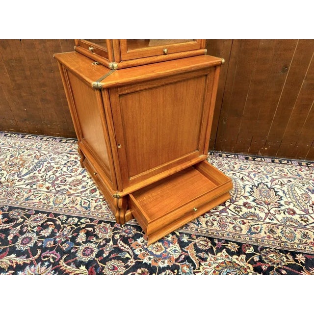 English Display Cabinet from Globe Wernicke For Sale - Image 18 of 18