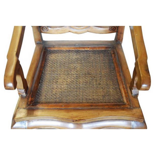 Antique 19th Century Chinese Carved Chair with Hand-Carved Pierced Splat For Sale In New York - Image 6 of 9