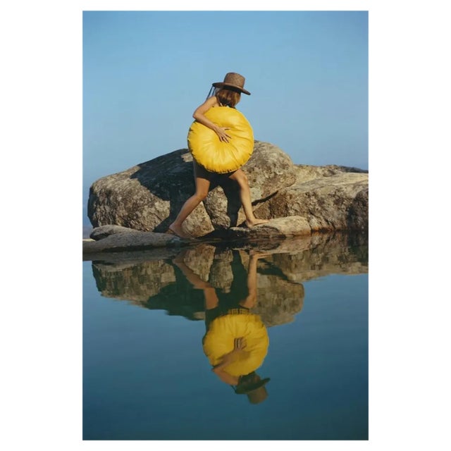 Slim Aarons, Finding a Spot, Estate Stamped Photographic Print, 1973 / 2020s For Sale