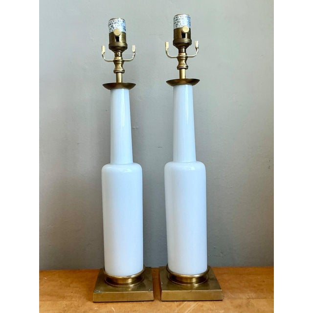 Vintage Mid-Century Modern Style White Ceramic Table Lamps For Sale - Image 12 of 16
