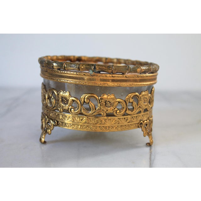 Vintage Gold-Toned Ormolu and Glass Filigree Trinket Box or Jewelry Casket For Sale - Image 4 of 12