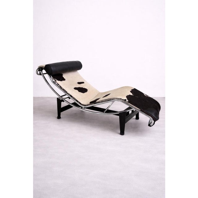 LC4 Chaise Longue in Fur by Le Corbusier for Cassina, 1970s For Sale - Image 18 of 18