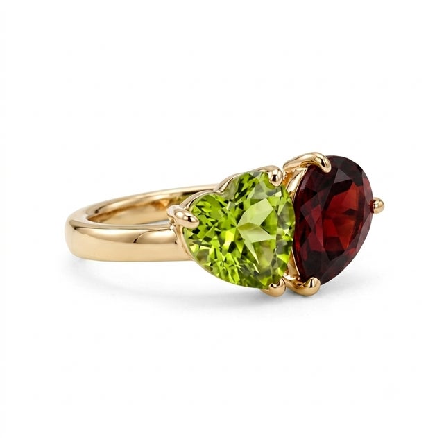 Contemporary Peridot & Garnet Heart Cut Ring - Toi Et Moi Birthstone Ring - Us 7 For Sale - Image 3 of 3
