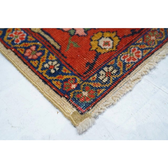 Late 18th Century Antique Sarouk Rug 4'6'' x 6'6'' For Sale - Image 4 of 10