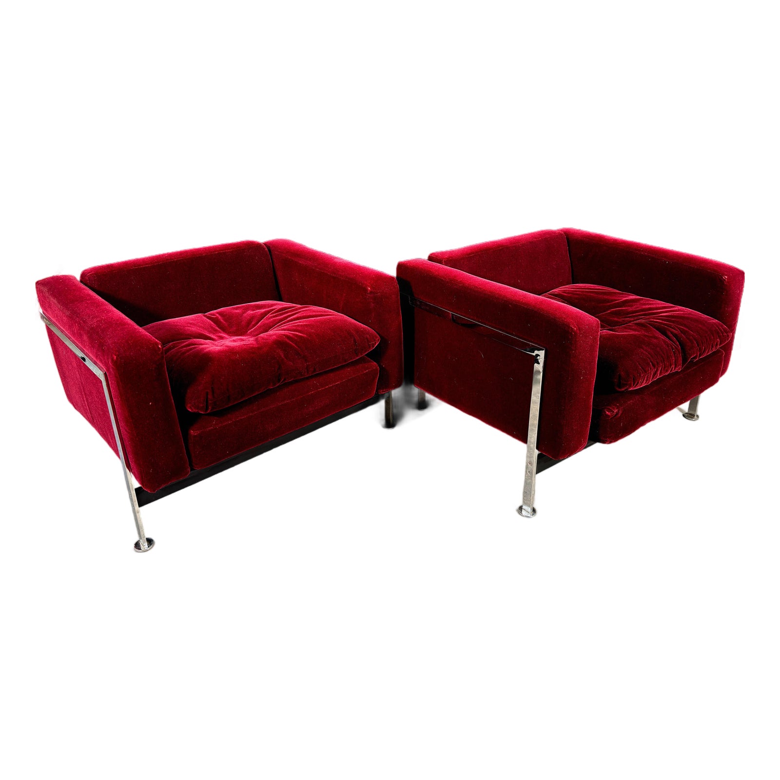 Stendig Mid-Century Modern Cube Lounge Chairs in Burgundy Mohair Velvet and Chrome, Robert Hausmann for De Sede Style - A Pair