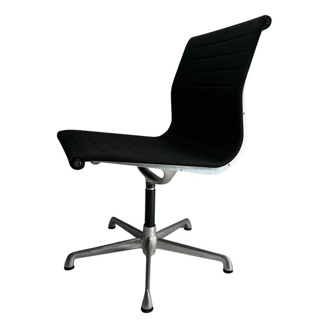 Model EA107 Desk Chair by Charles and Ray Eames for ICF De Padova, 1970s For Sale