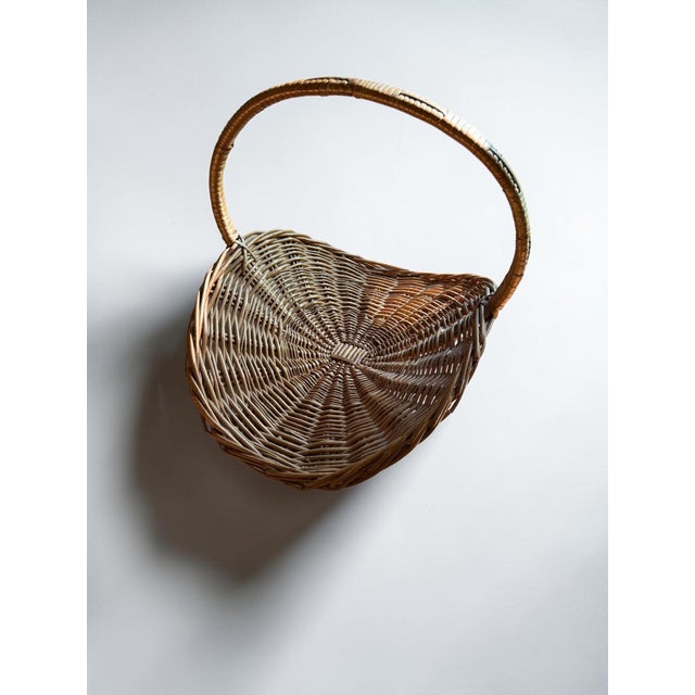 1970s Vintage Wicker Flower Gathering Basket For Sale - Image 6 of 7