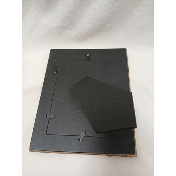 1960s Ornate Mediterranean Wood Glass 9.5x7.5 Picture Frame Carved Gold Beige Italian For Sale - Image 10 of 15