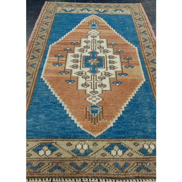 Early 21st Century Turkish Mini Rug Oriental Hand Knotted Vintage Rug 1'10" x 2'10" #16205 For Sale - Image 5 of 8