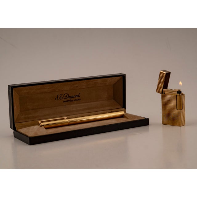 Mid-Century Modern Gold-Plated Standard Lighter and Vermeil Piston Fountain Pen from S.T. Dupont, 1970s, Set of 2 For Sale - Image 3 of 18