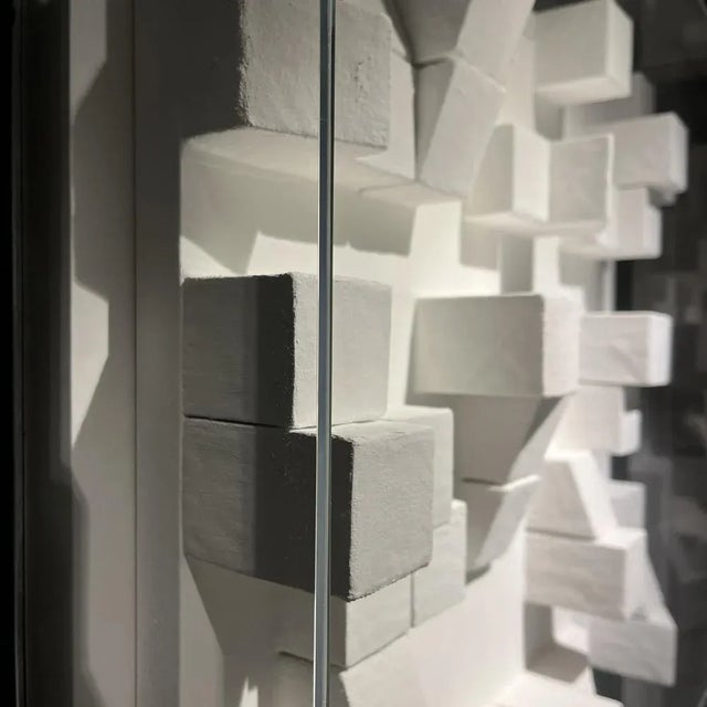 MMXX Mini captures London suspended in an unfamiliar, fragile calm. Spring 2020 revealed streets stripped of their usual...