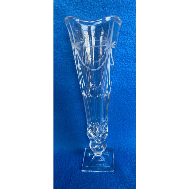 Early 21st Century Gorham Chantilly Collection Hand Cut Crystal Bud