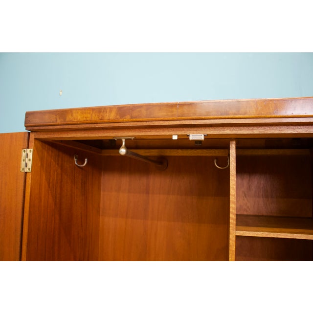 1930s Art Deco Compact Wardrobe from Waring and Gillow, 1930s For Sale - Image 5 of 8