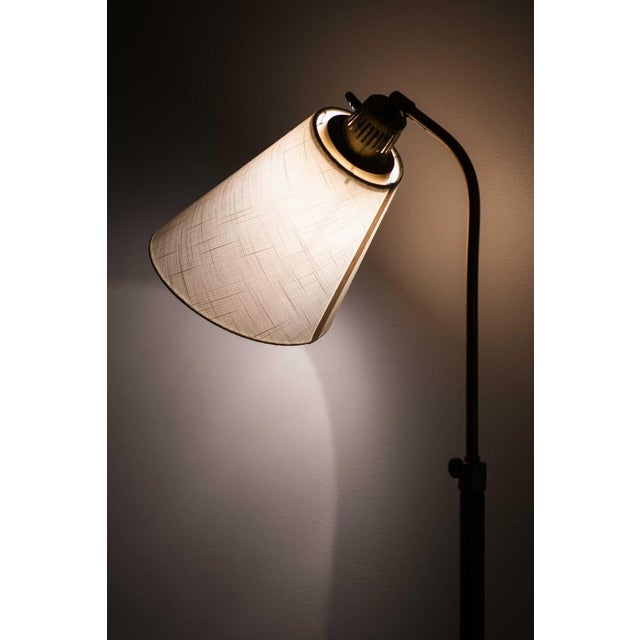 Brass and Leather Floor Lamp by Hans Bergström for Ateljé Lyktan, 1940s For Sale - Image 6 of 8