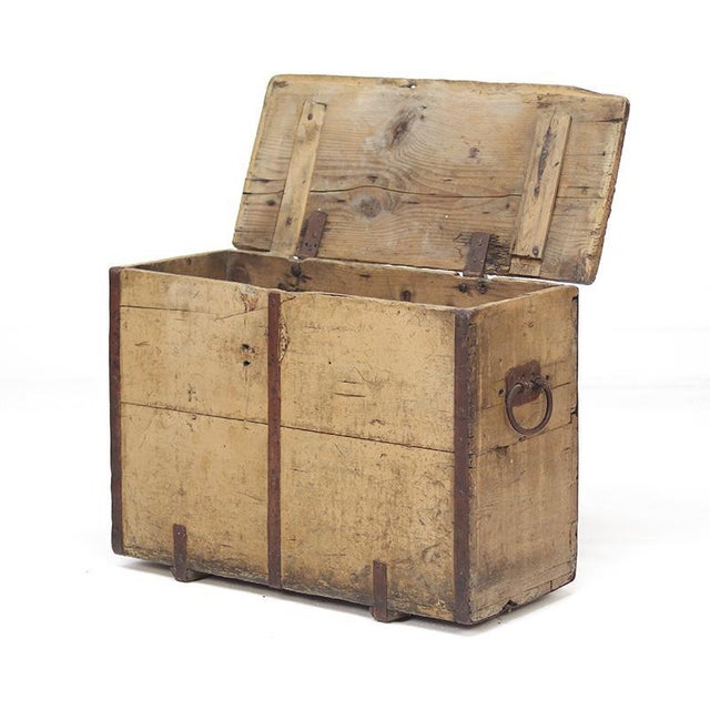 Brown Antique Rustic Farmhouse Transport Chest For Sale - Image 8 of 13