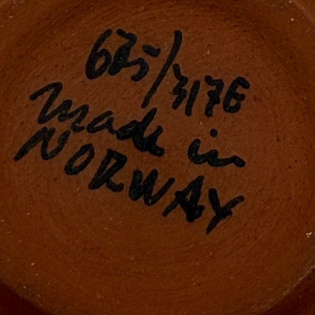 Mid 20th Century Mid-Century Graveren Norway Sculptural Brown & White Pottery Bowl For Sale - Image 5 of 6