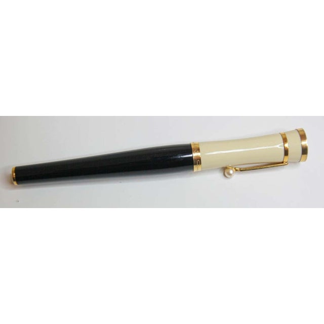 Montblanc Greta Garbo Special Edition Ballpoint Pen with Akoya Pearl, Germany For Sale - Image 4 of 16