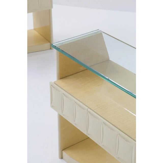 1950s Italian Lacquered Wood and Glass Nightstands by Giovanni Gariboldi, 1950, Set of 2 For Sale - Image 5 of 9