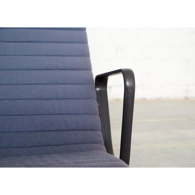 EA124 Chair and EA125 Ottoman by Charles & Ray Eames for Vitra/Herman Miller, 1980s, Set of 2 For Sale - Image 9 of 18