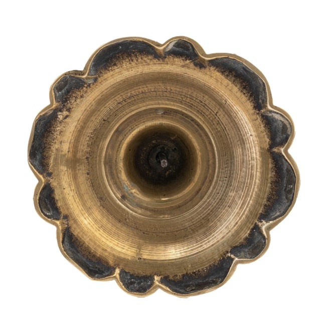 English Georgian Cast Brass Candlestick, C. 1770 For Sale In Chicago - Image 6 of 7