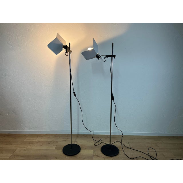 1970s Triedro Lamps by Joe Colombo for Stilnovo, 1970s, Set of 2 For Sale - Image 5 of 9