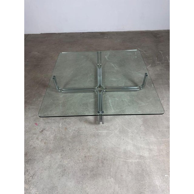 Vintage Coffee Table in Glass and Metal by Gianfranco Frattini for Cassina, 1970s For Sale - Image 8 of 10