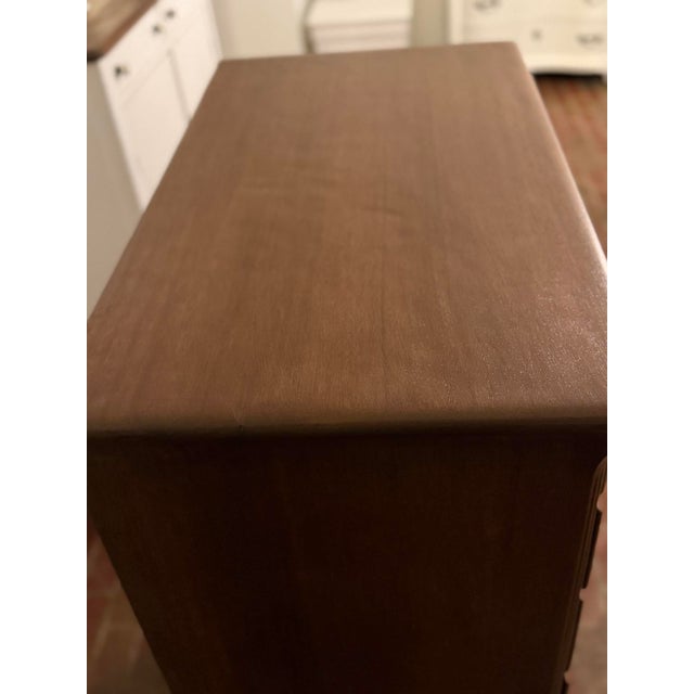 Brown Circa 1940 Queen Anne–Style Mahogany Highboy Chest With 7 Dovetailed Drawers, Refinished For Sale - Image 8 of 12