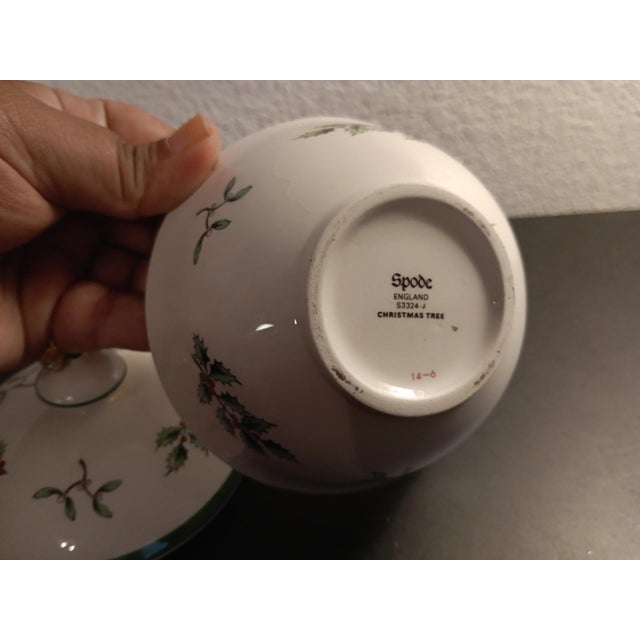 Ceramic 1970s Spode Christmas Tree Pattern Lidded Bowl Made in England For Sale - Image 7 of 7