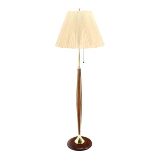 Mid-Century Modern Walnut and Brass Floor Lamp For Sale