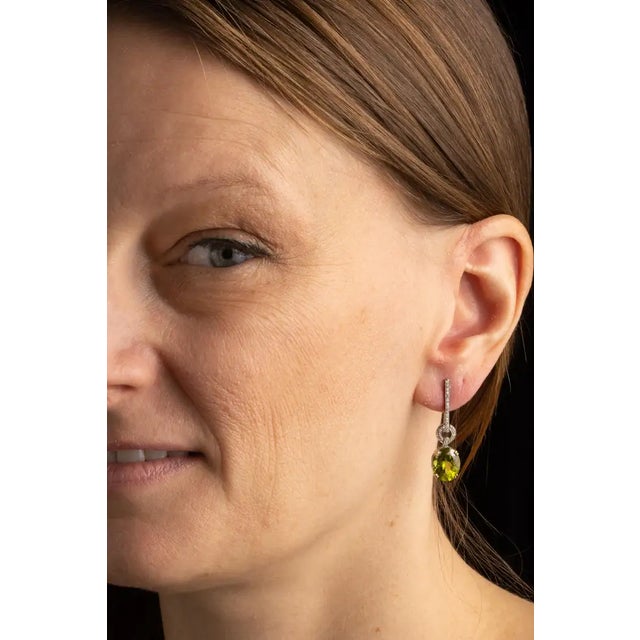 1990s Pair of Faceted Peridot and Diamond Drop Earrings For Sale - Image 4 of 4