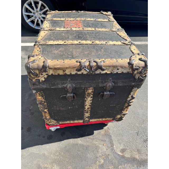 Authentic Late 19th-Century Dome-Top Steamer Trunk For Sale - Image 9 of 12