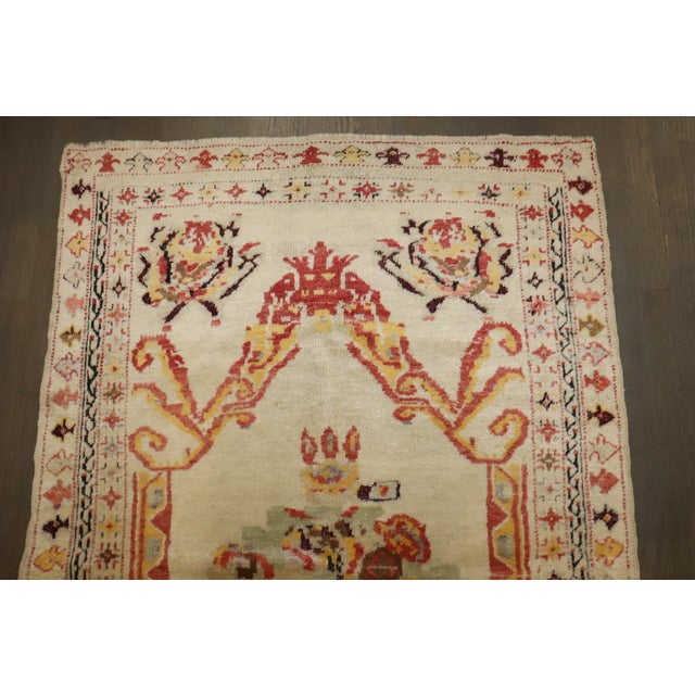 Early 20th Century Antique Zabihi Collection Ivory Turkish Ghiordes Rug - 3'6" x 5'4" For Sale - Image 5 of 7
