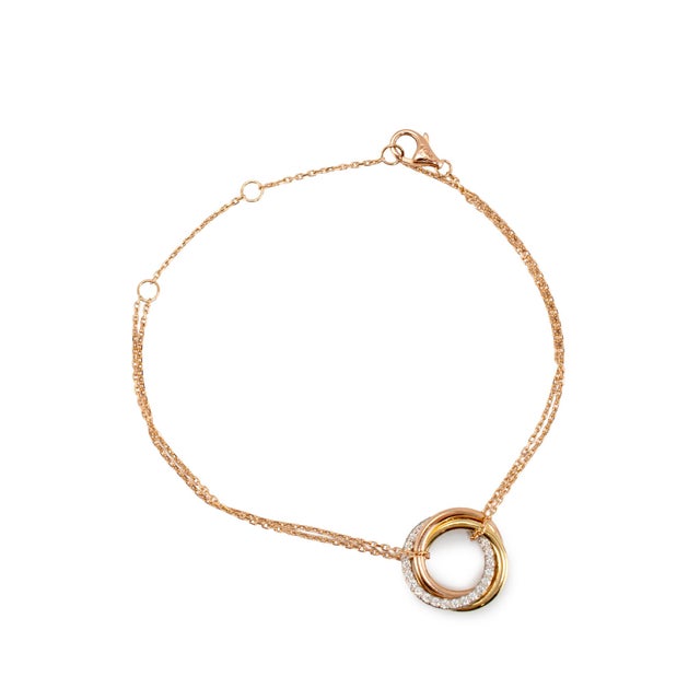 Modern Cartier Trinity on Chain Classic Model 18k Tricolor Diamonds 18cm Link Bracelet For Sale - Image 3 of 7