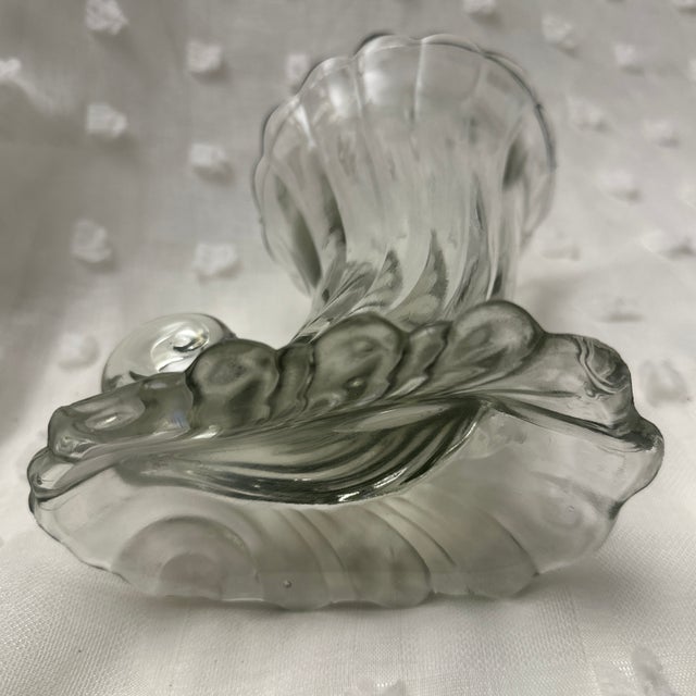 Late 19th Century Vintage Heisey Cornucopia Vase For Sale - Image 5 of 5
