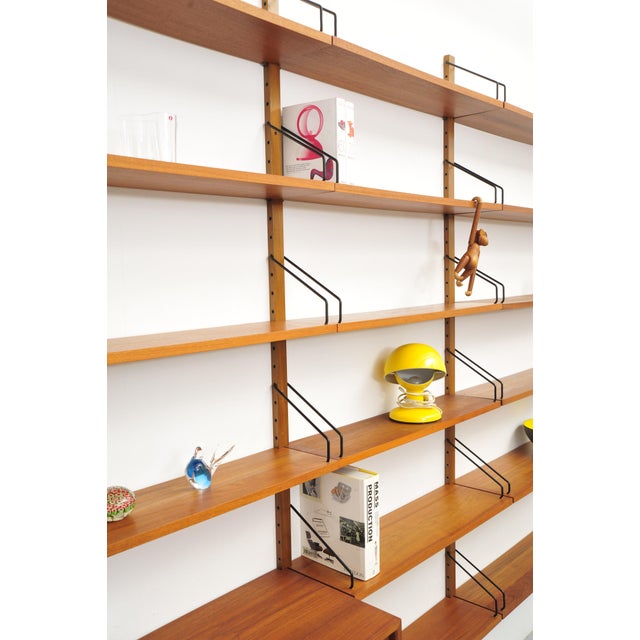 Mid-Century Modern Royal System Teak Wall Shelf by Poul Cadovius for Cado, 1950s For Sale - Image 3 of 17