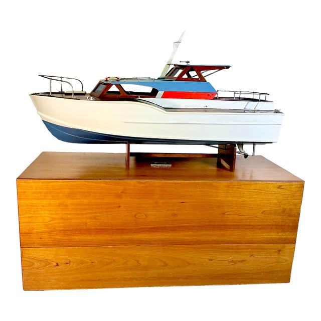 1950s Vintage Nautical Coastal Arts & Crafts Hand Made Boat Model With Case, Propeller Powered For Sale
