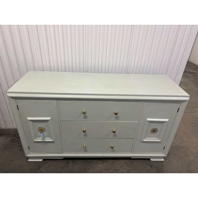 American of Martinsville Vintage Chinoiserie Coastal Style Painted Sideboard For Sale - Image 4 of 7