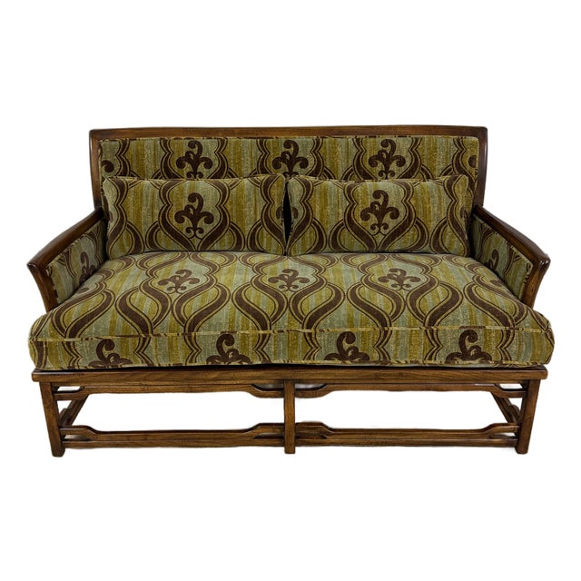 Bernhardt Hibriten Loveseat, Lee Jofa Printed Velvet For Sale