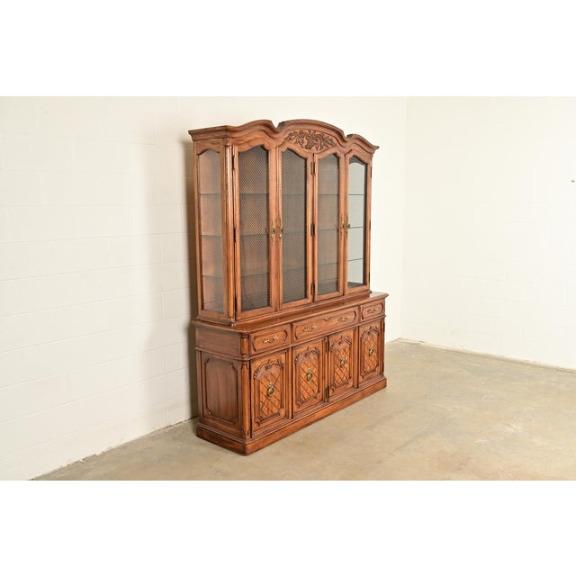 Thomasville Thomasville French Regency Louis XVI Carved Walnut Lighted Breakfront Bookcase Cabinet For Sale - Image 4 of 17